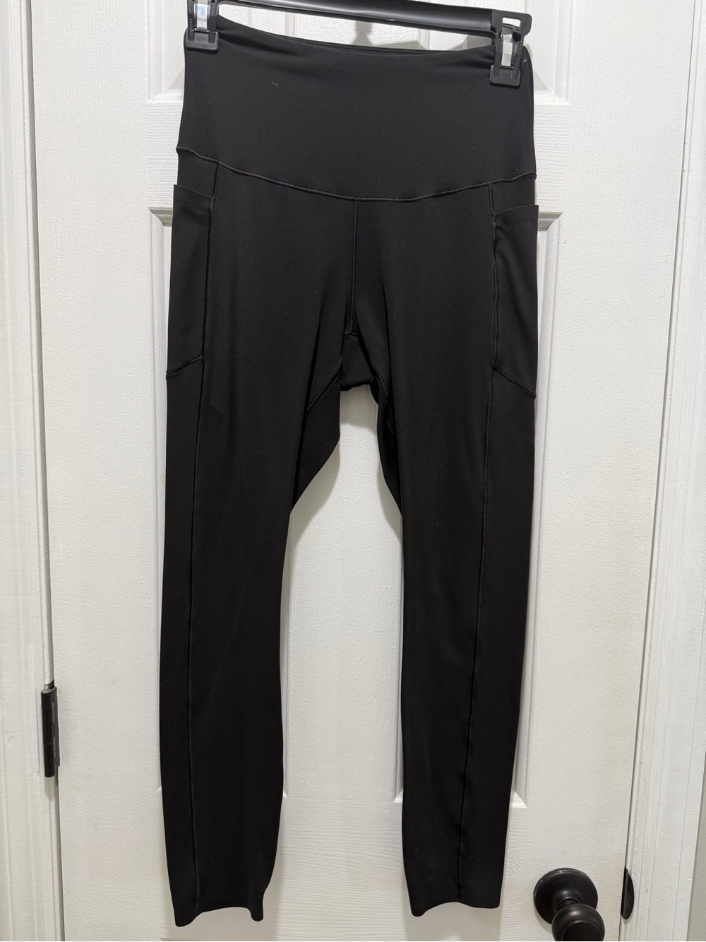 RHONE Revive Black High-Waist Active Leggings with pockets - Picture 3 of 3